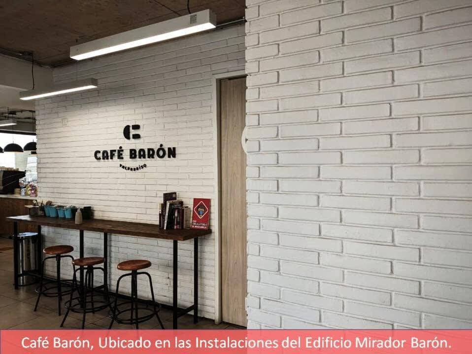 Hom I Lujoso Estudio Con Mejor Vista Del Puerto Parking 0408 Appartamento *