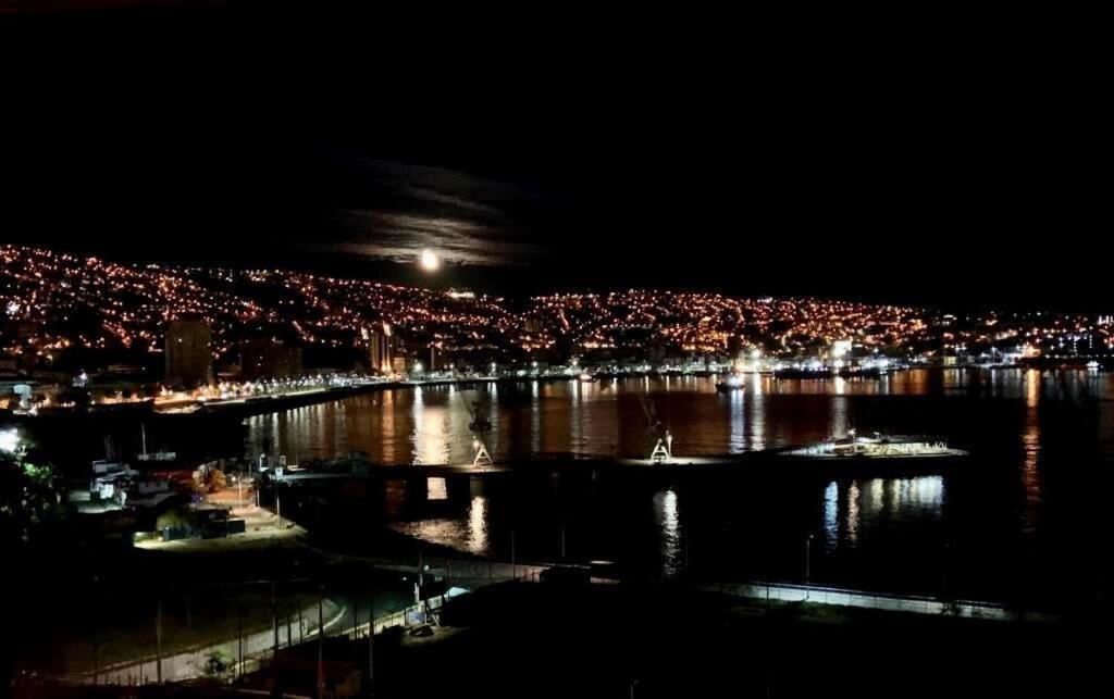 Appartamento Hom I Lujoso Estudio Con Mejor Vista Del Puerto Parking 0408 Valparaíso